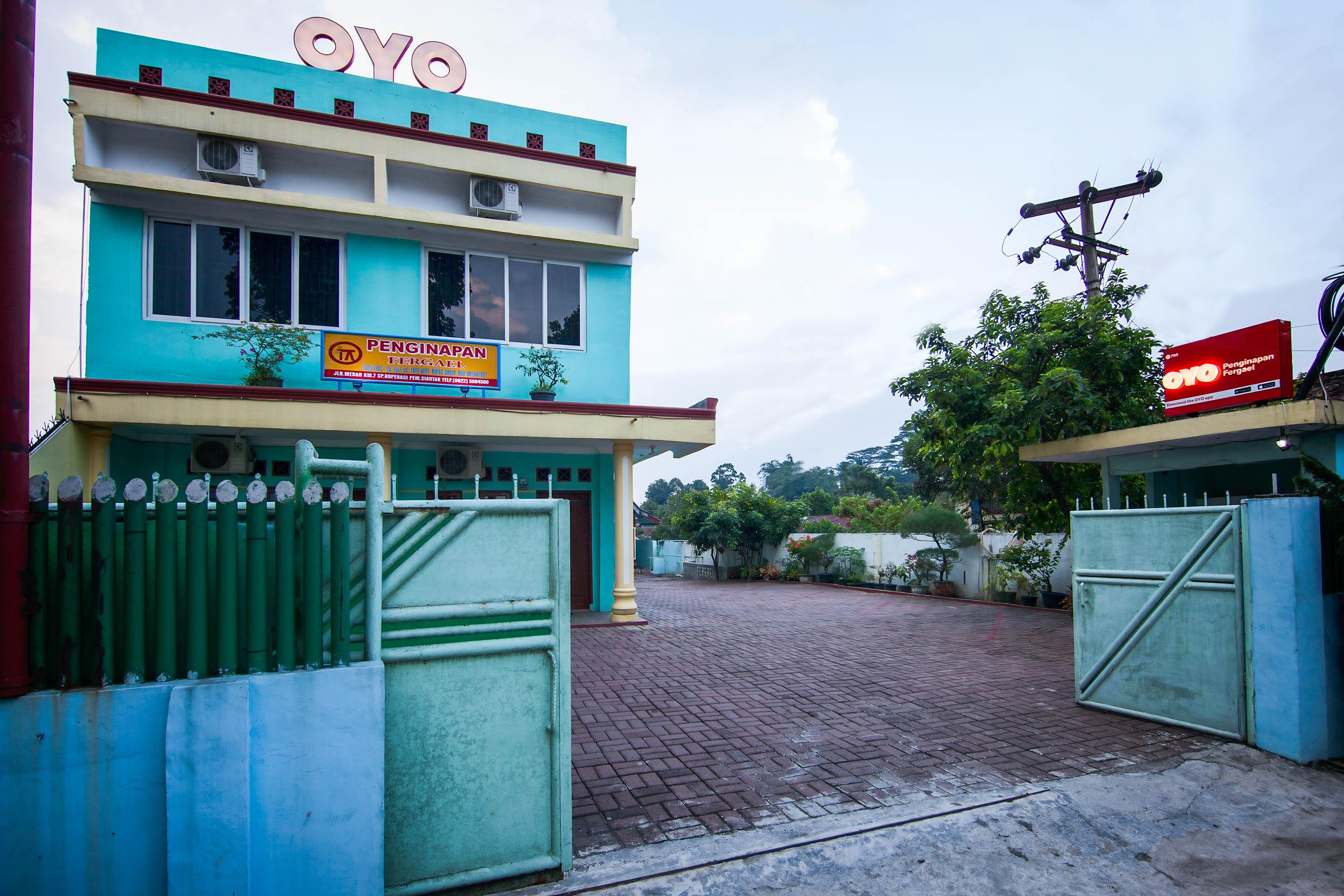 Hotel Grand Citra Makassar Bagian luar foto