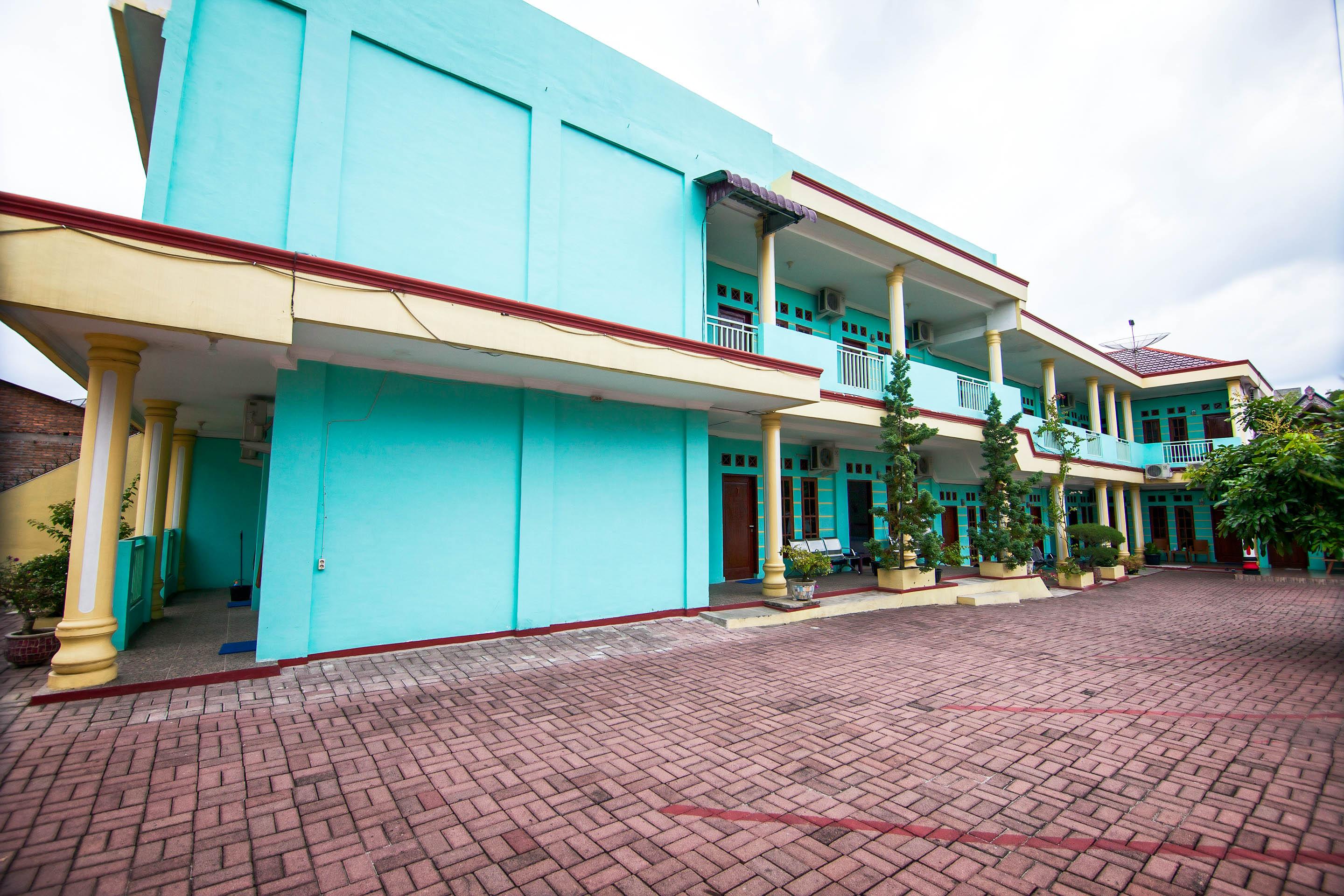 Hotel Grand Citra Makassar Bagian luar foto