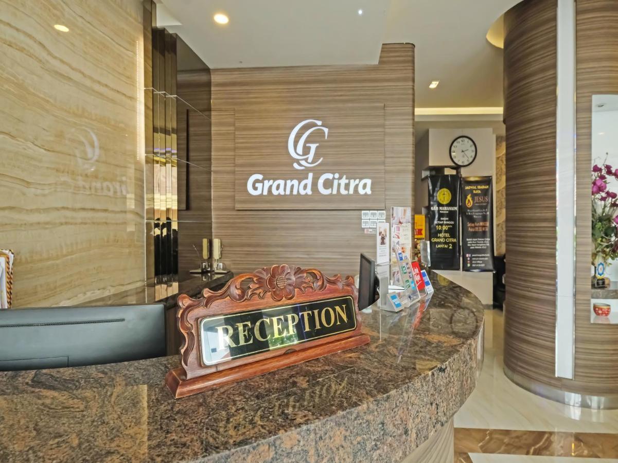 Hotel Grand Citra Makassar Bagian luar foto