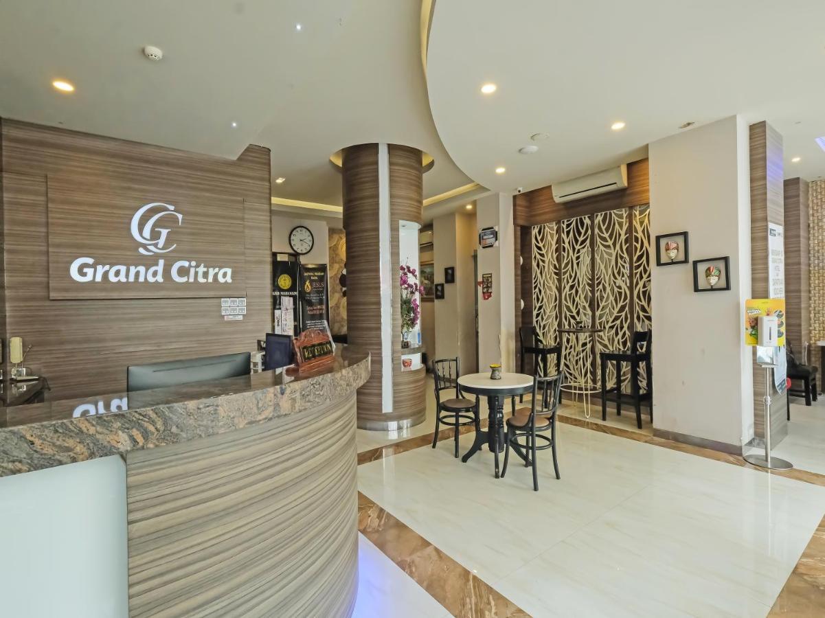 Hotel Grand Citra Makassar Bagian luar foto