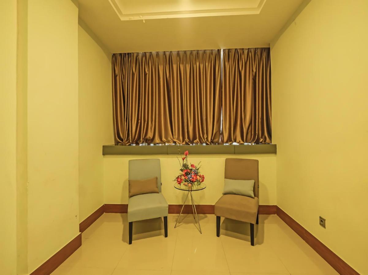 Hotel Grand Citra Makassar Bagian luar foto