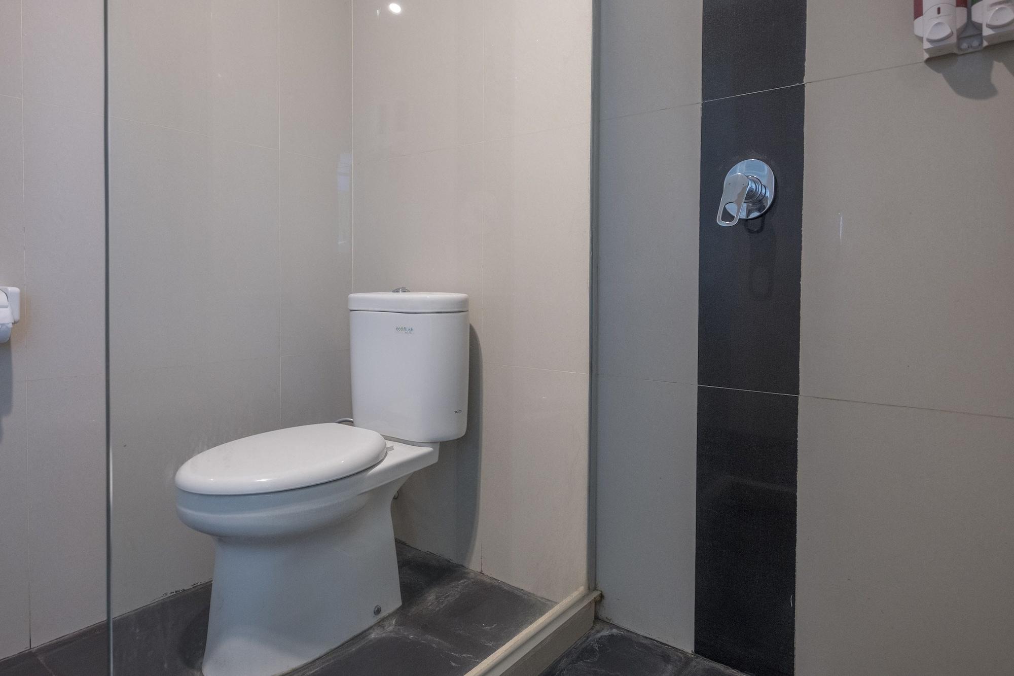 Hotel Grand Citra Makassar Bagian luar foto